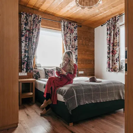 U Harrego Boutique Z Klimatyzacja, Balkon, Sauna, Tężnia Parking Hotel apartamentowy Kudowa-Zdrój
