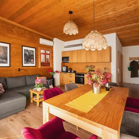 Aparthotel U Harrego Boutique Masaze, Sauna, Teznia Solankowa , Balkon , Taras , Klimatyzacja , Parking 4*